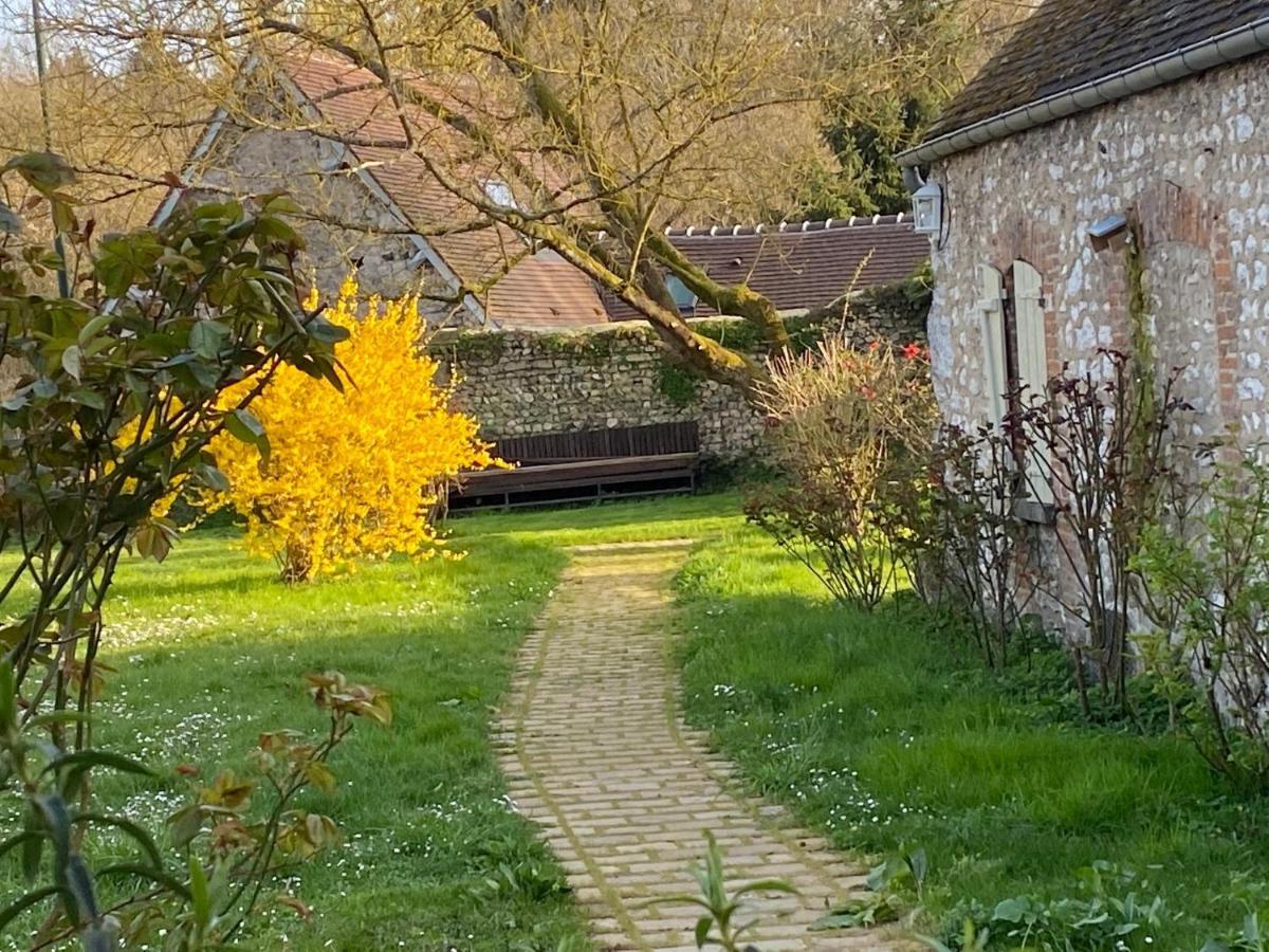 Bed and Breakfast Une Vie En Rose Pressagny l'Orgueilleux Екстер'єр фото