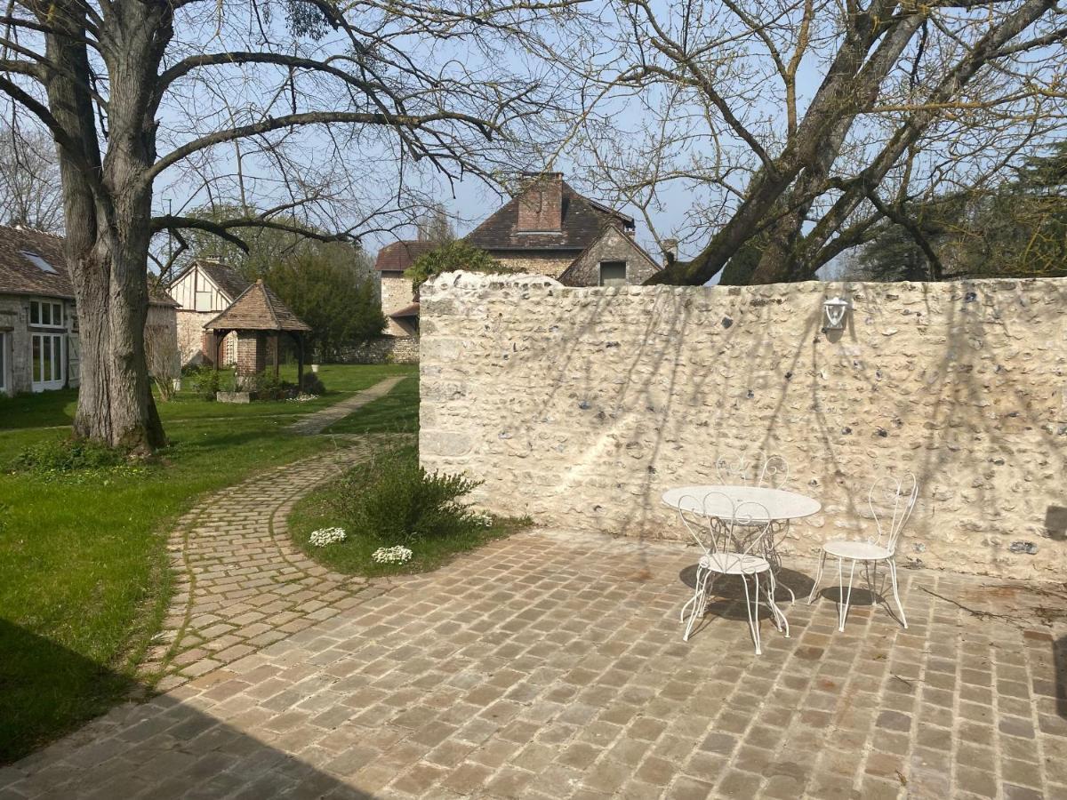Une Vie En Rose Pressagny l'Orgueilleux Екстер'єр фото
